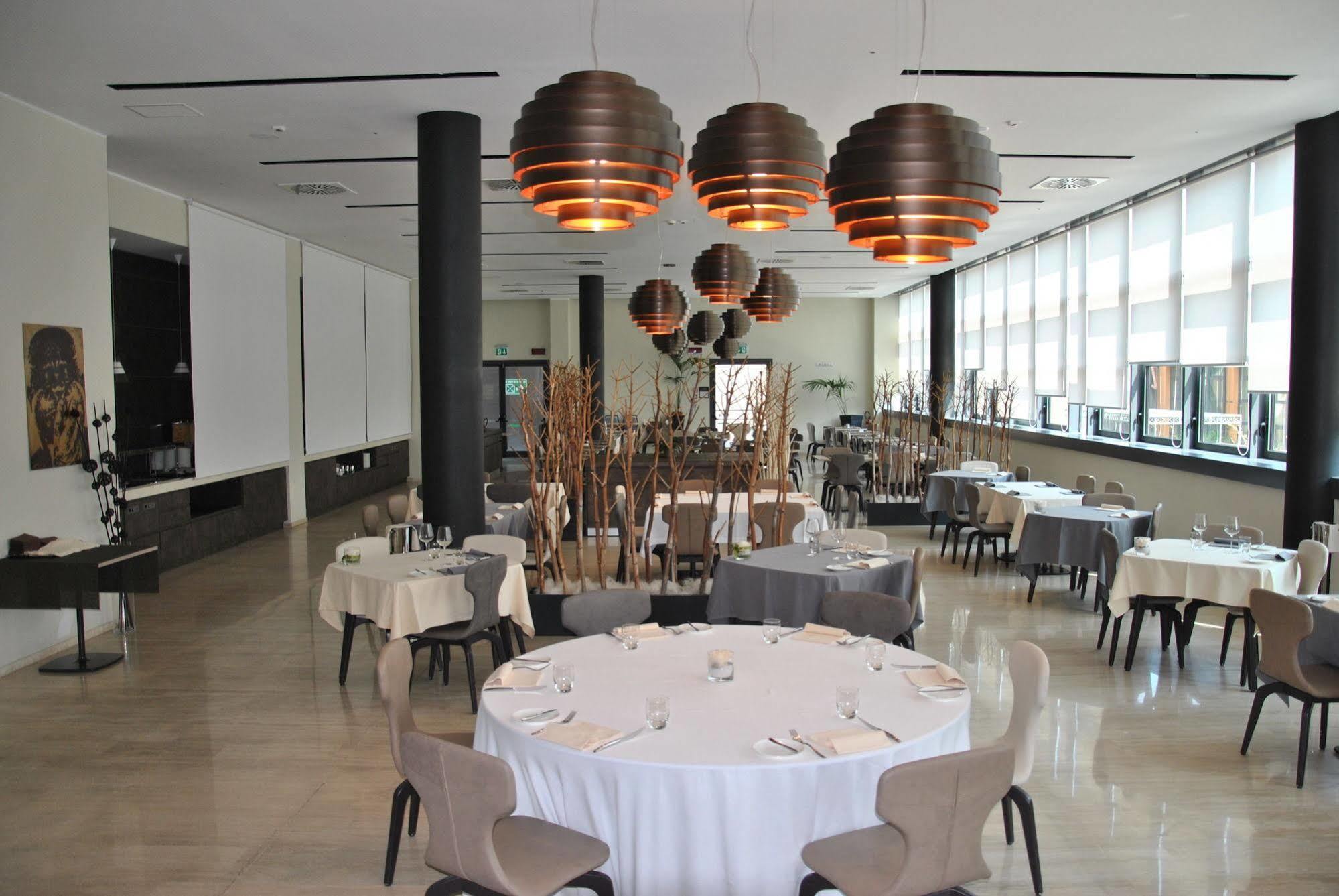 Hilton Garden North 4* Milán